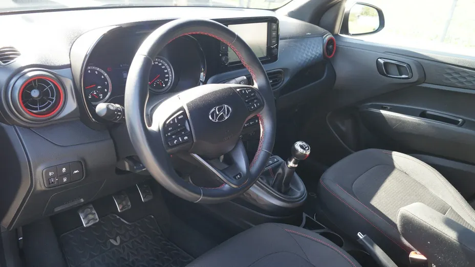 HYUNDAI i10 -