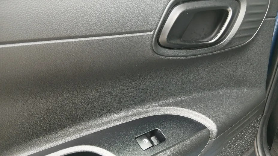 HYUNDAI i20 -