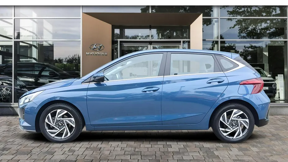 HYUNDAI i20 -