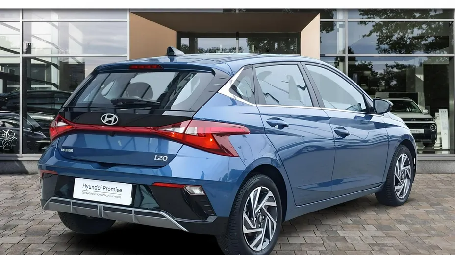HYUNDAI i20 -