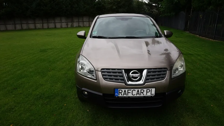 NISSAN Qashqai -