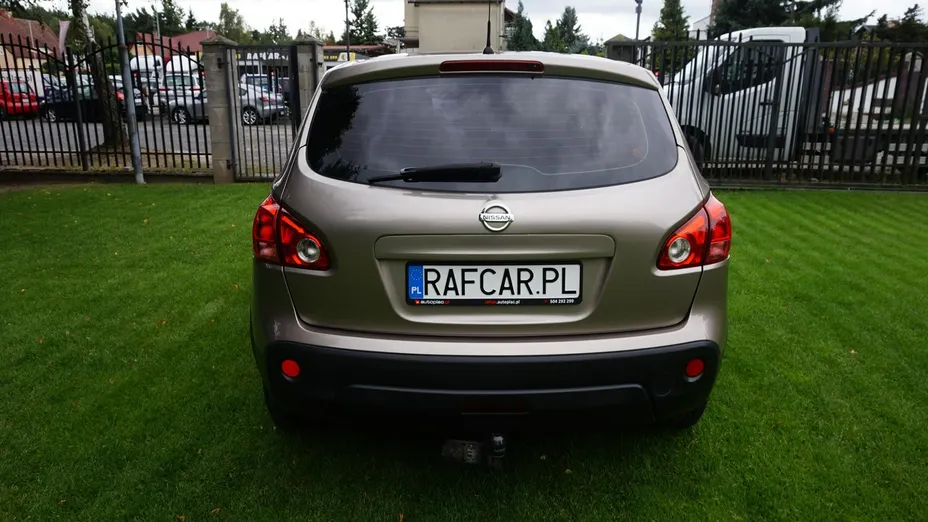 NISSAN Qashqai -