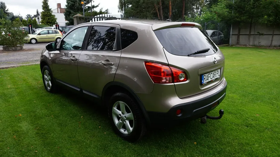 NISSAN Qashqai -