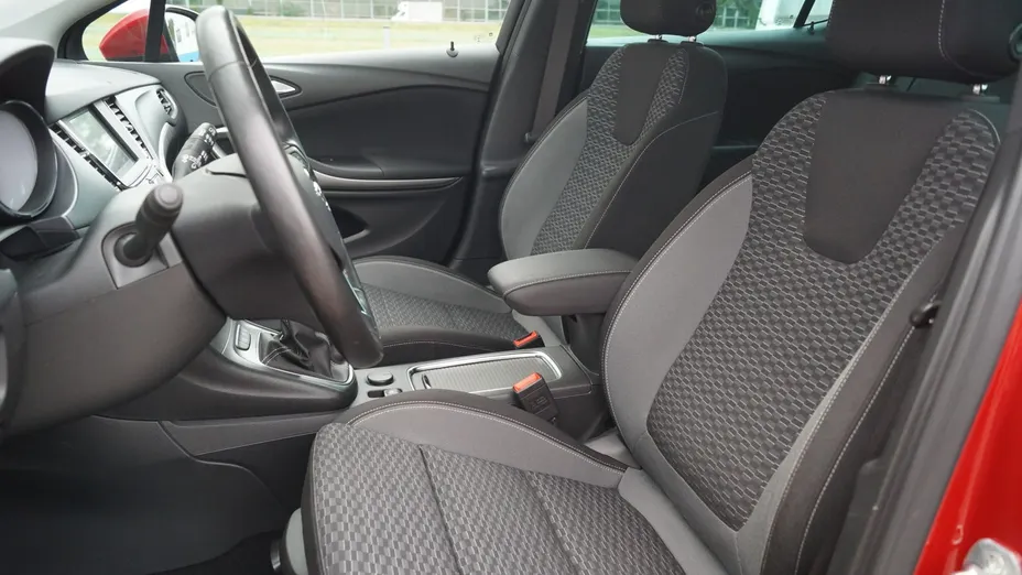 OPEL Astra -