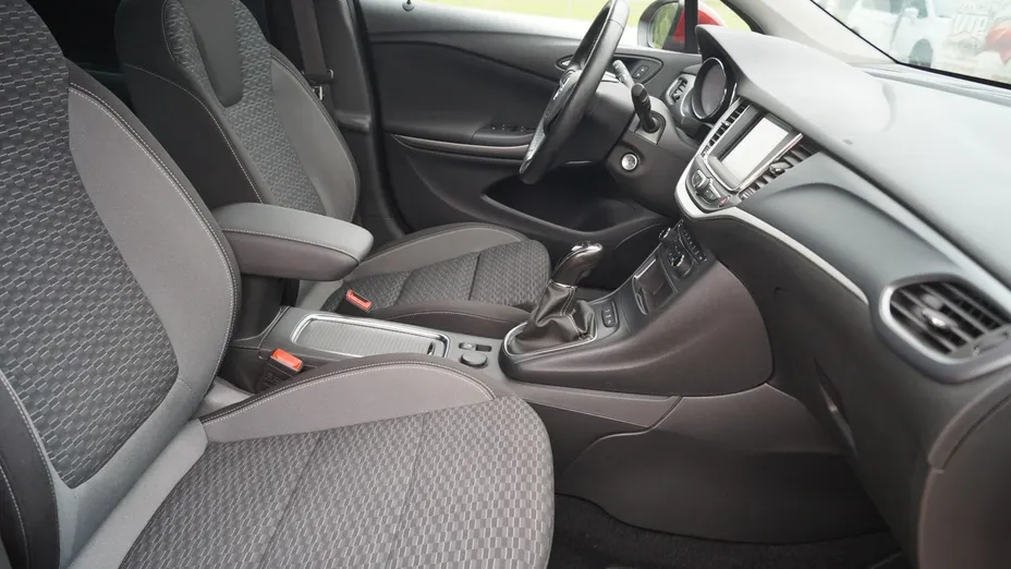 OPEL Astra -