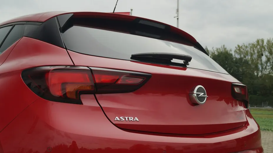 OPEL Astra -