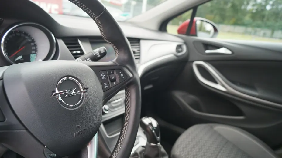 OPEL Astra -