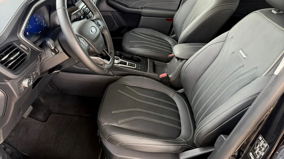 FORD Kuga -