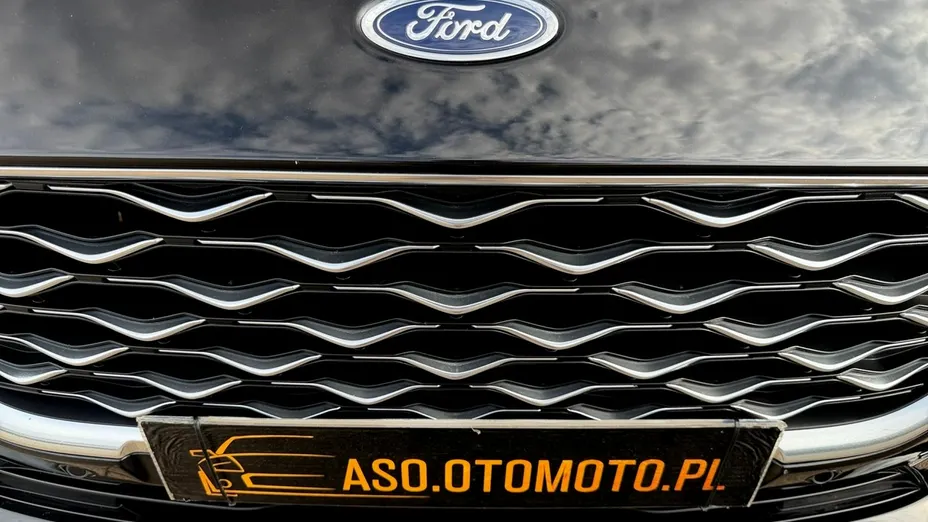 FORD Kuga -