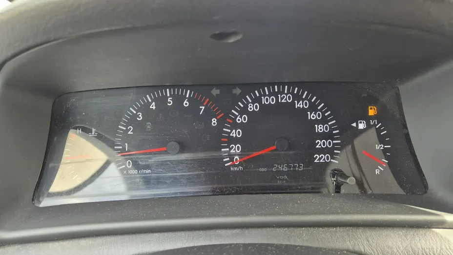 TOYOTA Corolla -