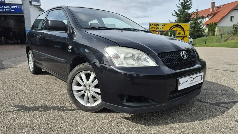 TOYOTA Corolla -