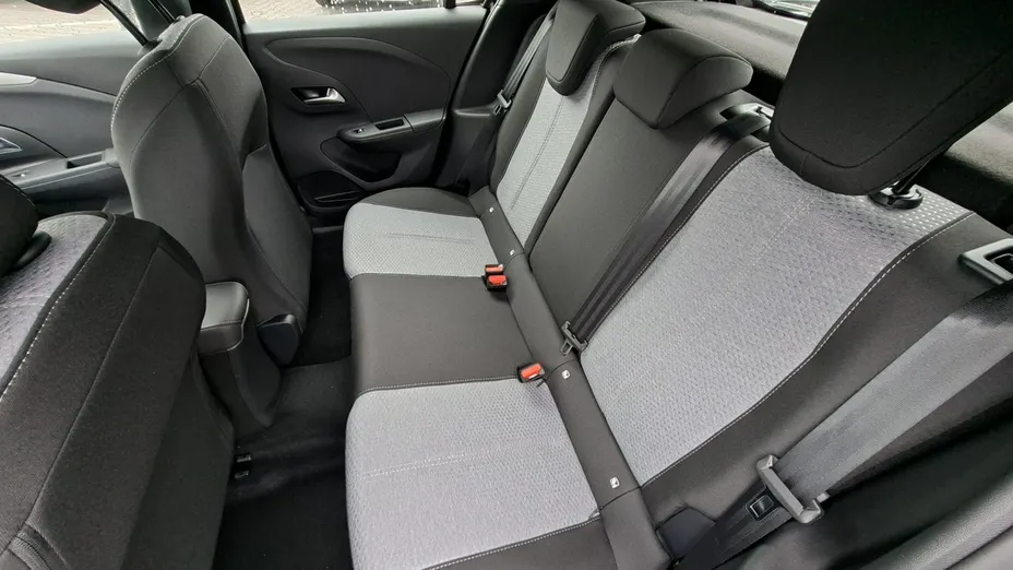 OPEL Corsa -