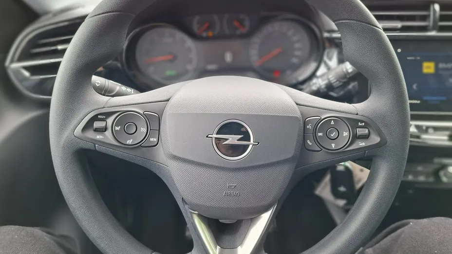 OPEL Corsa -