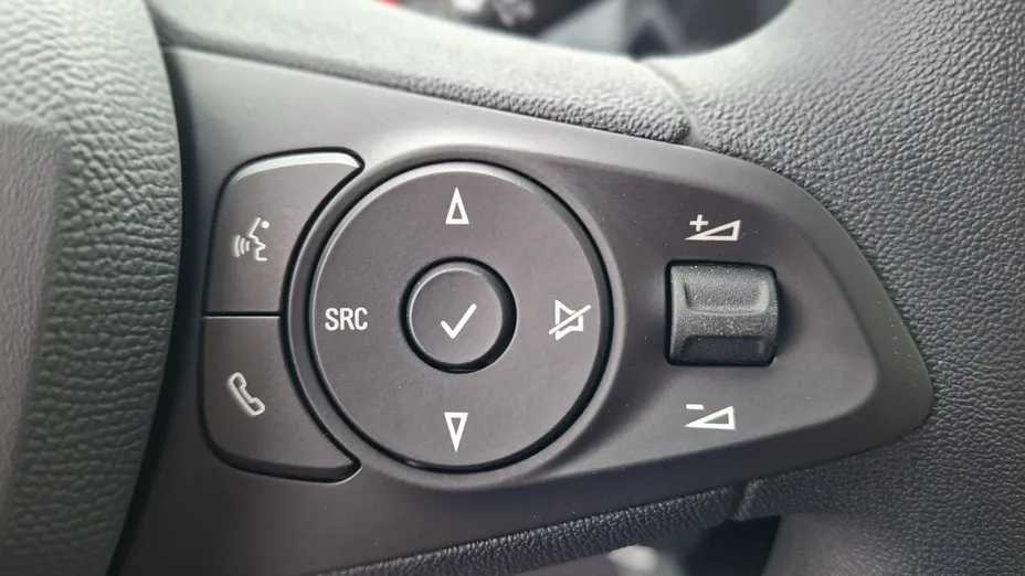 OPEL Corsa -