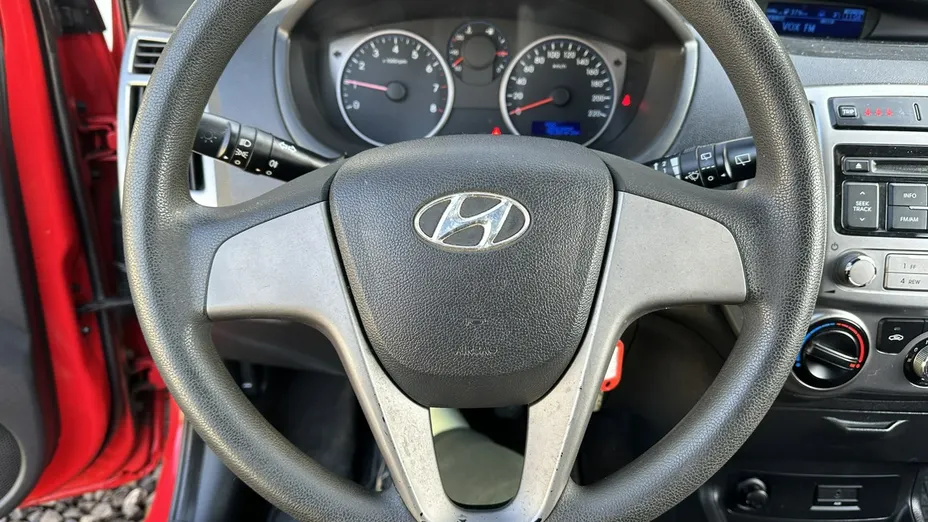 HYUNDAI i20 -