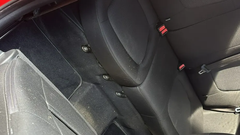 HYUNDAI i20 -