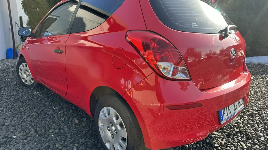 HYUNDAI i20 -