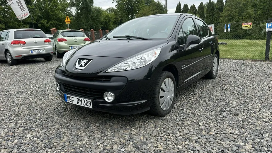 PEUGEOT 207 -