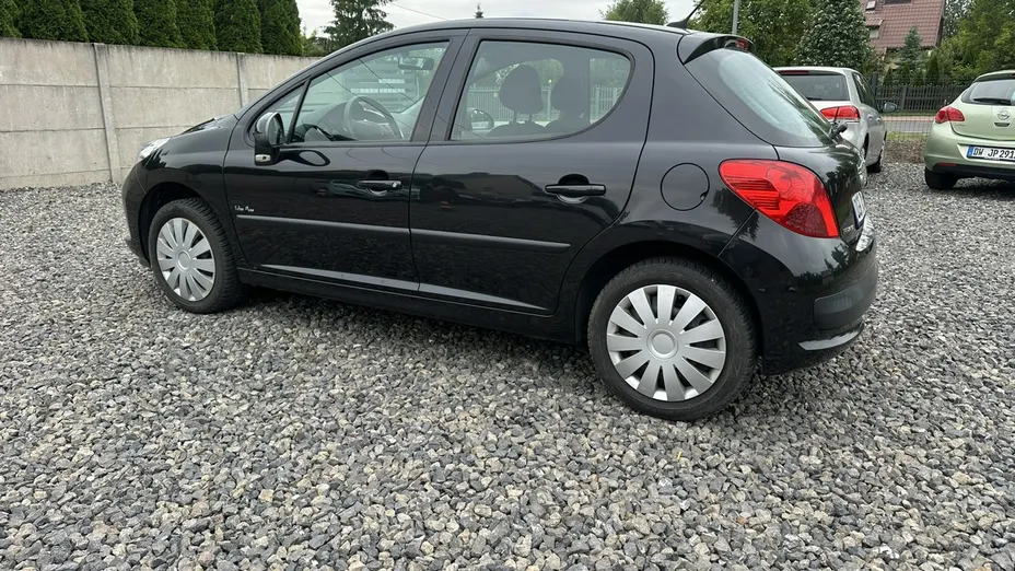 PEUGEOT 207 -