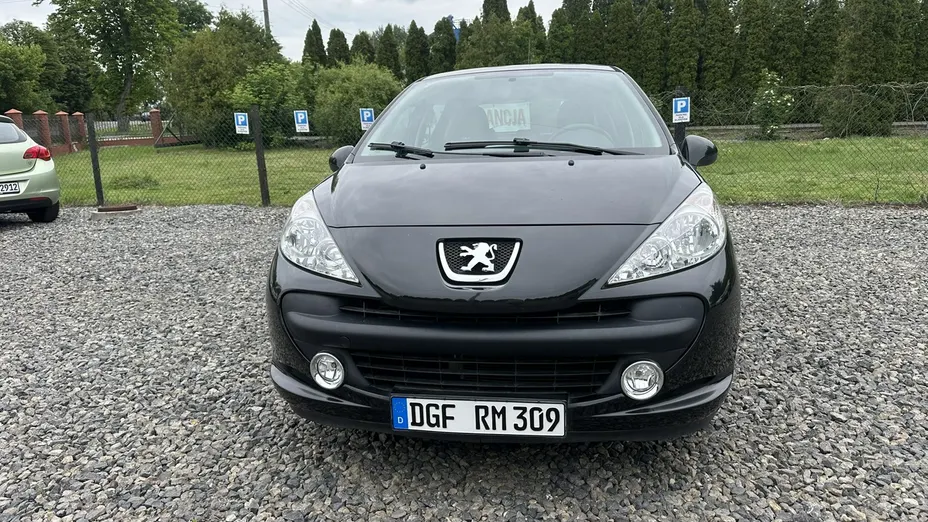 PEUGEOT 207 -