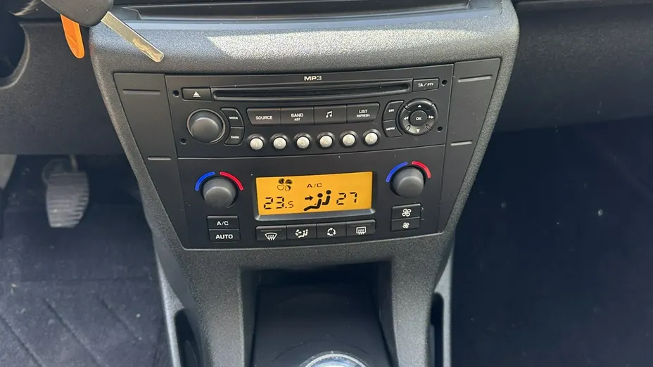 CITROEN C4 -