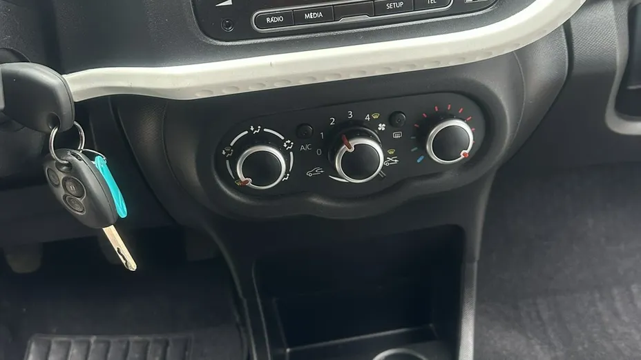 RENAULT Twingo -