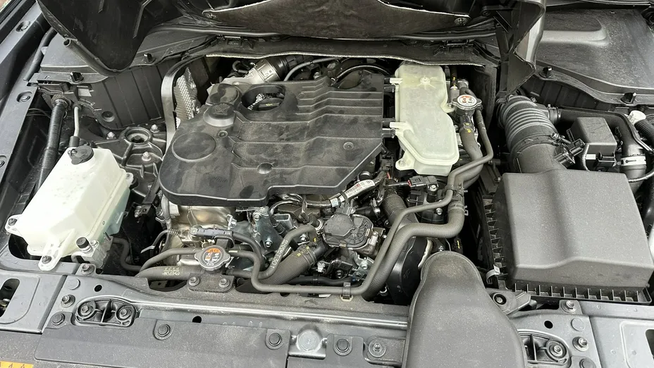 MAZDA CX-60 -