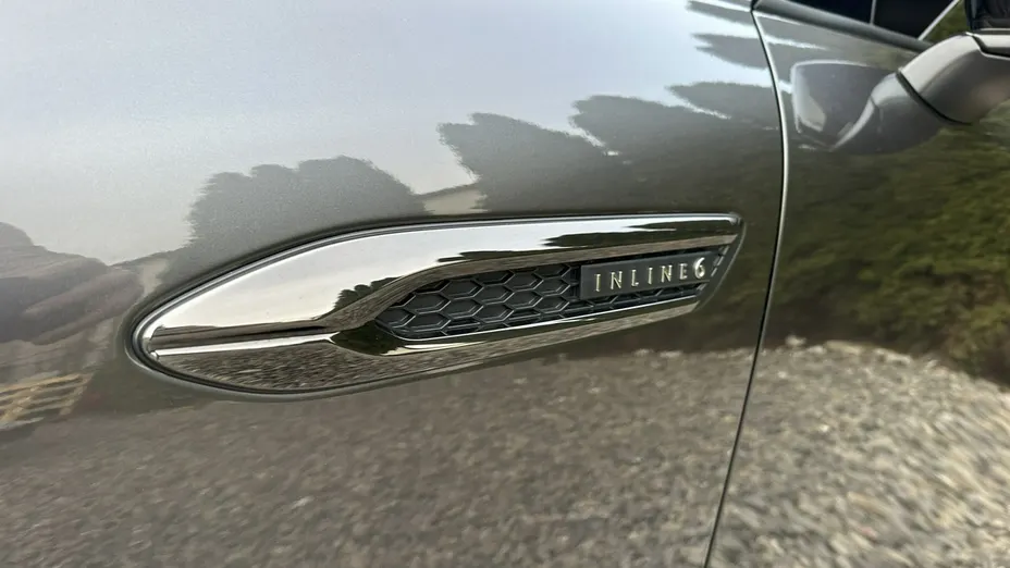 MAZDA CX-60 -