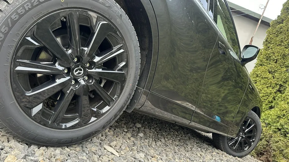MAZDA CX-60 -