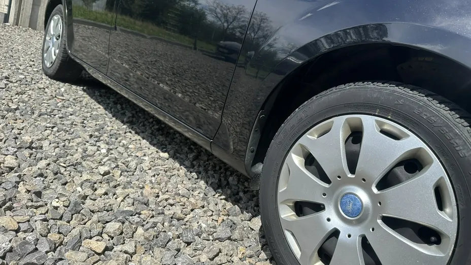 FORD Mondeo -