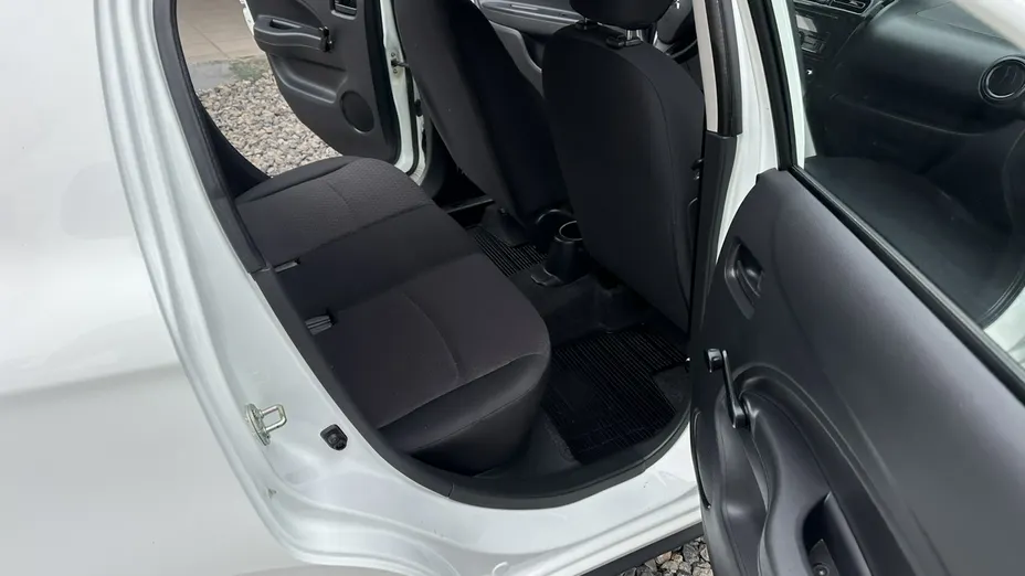 MITSUBISHI Space Star -