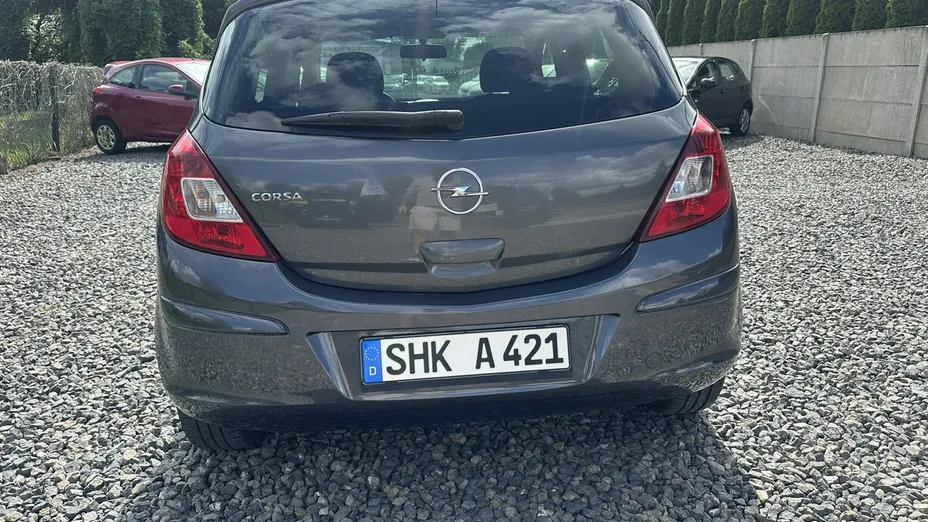 OPEL Corsa -