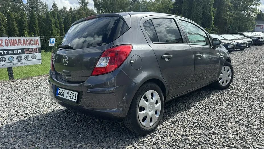 OPEL Corsa -