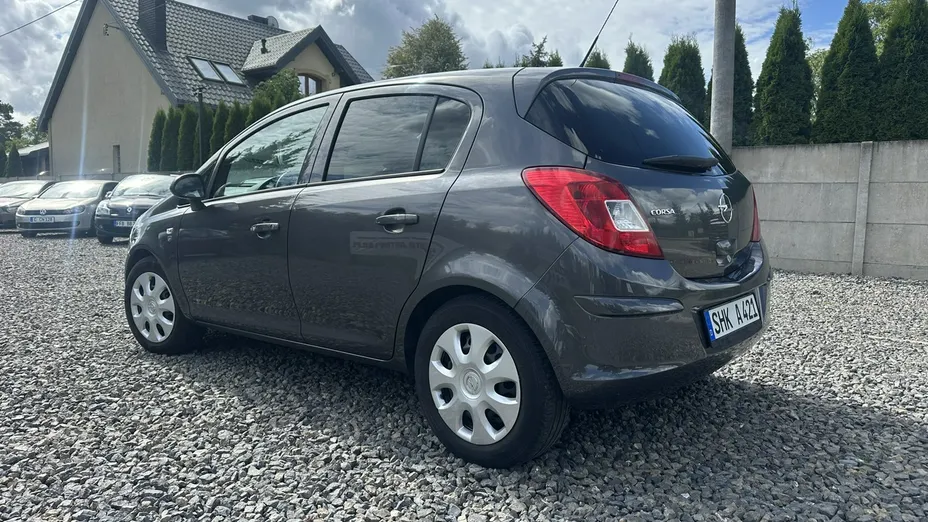 OPEL Corsa -