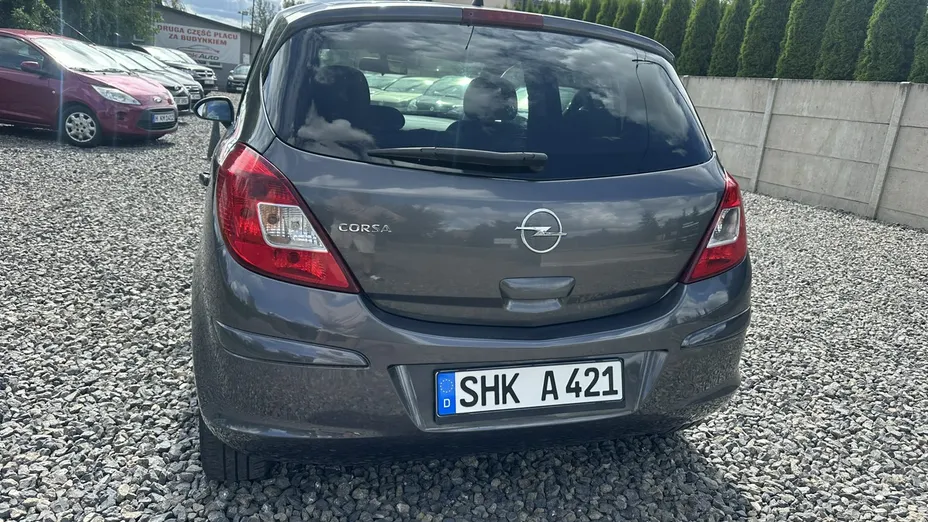 OPEL Corsa -