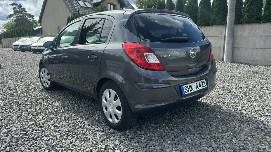 OPEL Corsa -