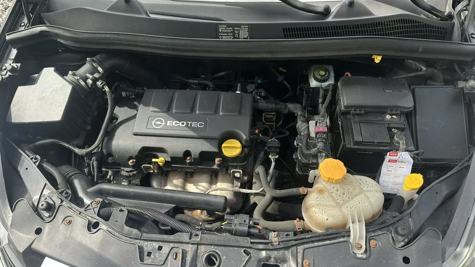 OPEL Corsa -