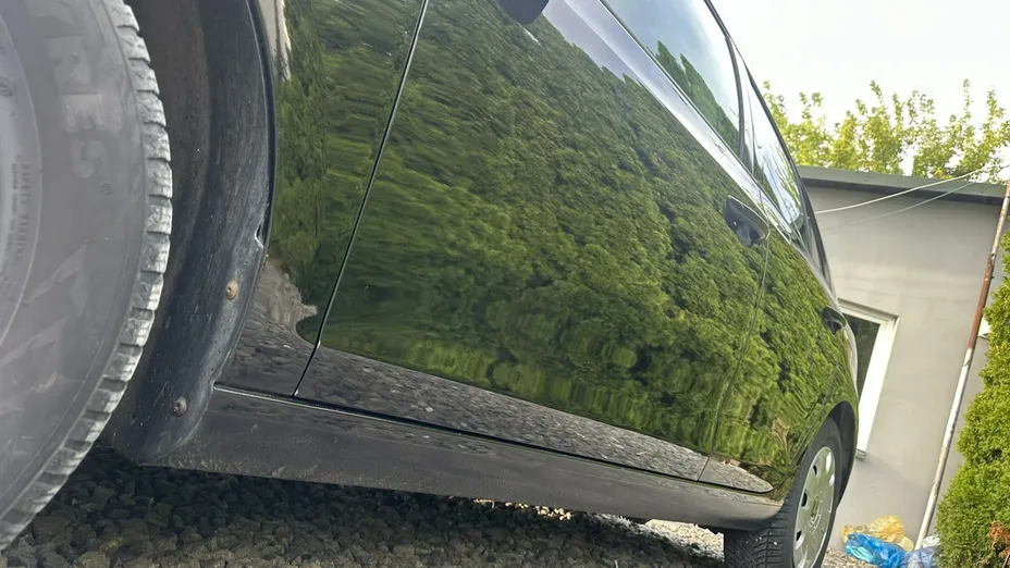 VOLKSWAGEN Golf -
