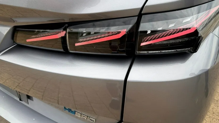 PEUGEOT 308 -
