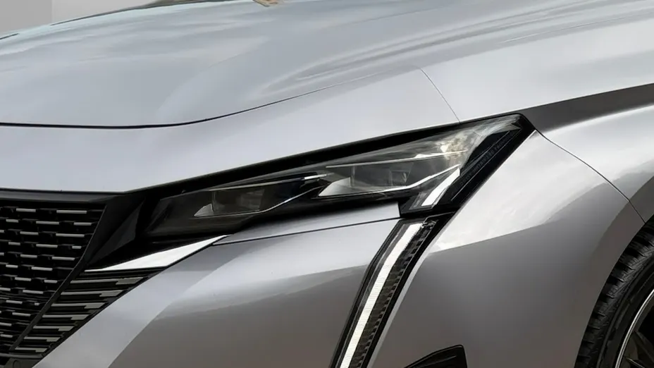 PEUGEOT 308 -