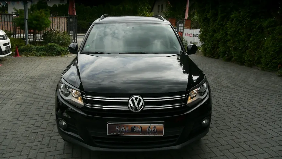 VOLKSWAGEN Tiguan -