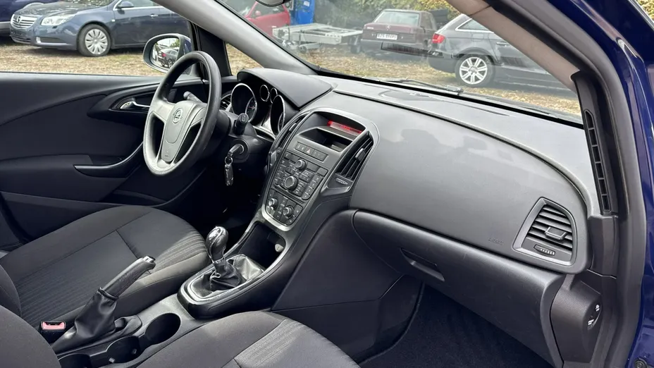 OPEL Astra -