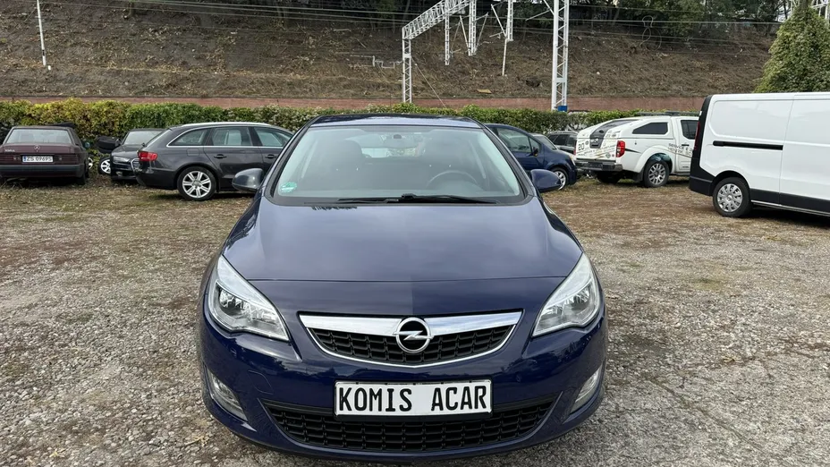 OPEL Astra -