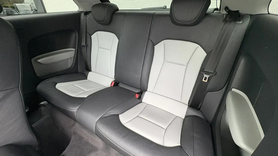 AUDI A1 -