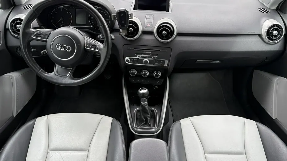 AUDI A1 -