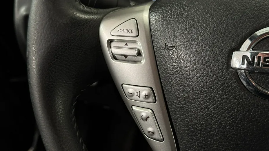 NISSAN Note -