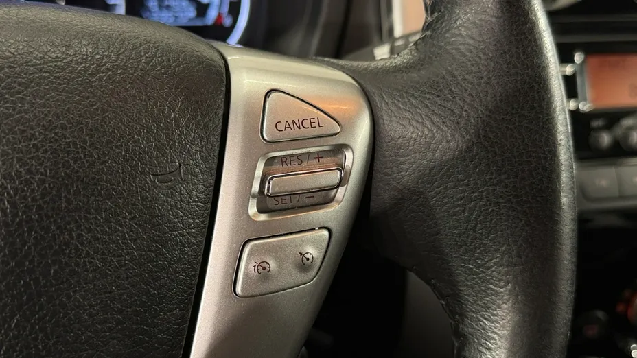 NISSAN Note -