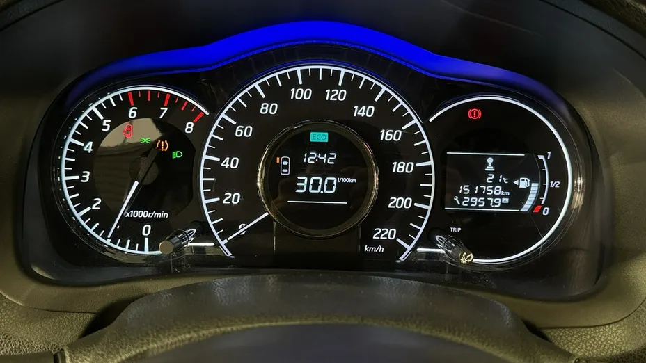 NISSAN Note -