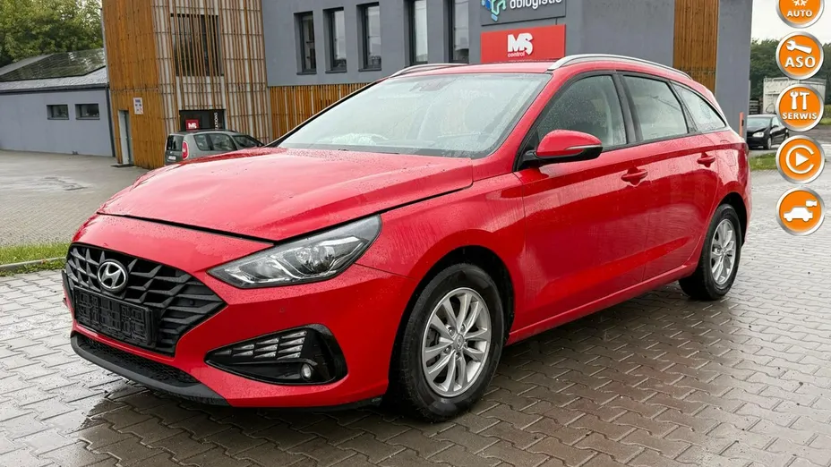 HYUNDAI i30 -