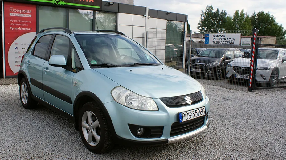 SUZUKI SX4 -